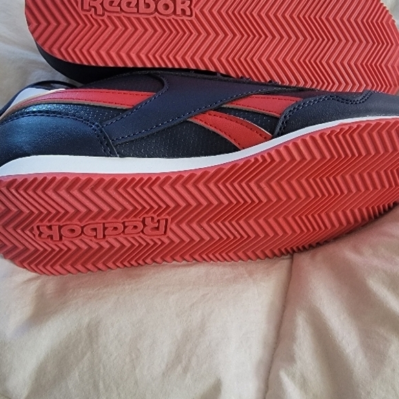 Reebok Kids Shoes - Navy and Red - Picture 5 of 5